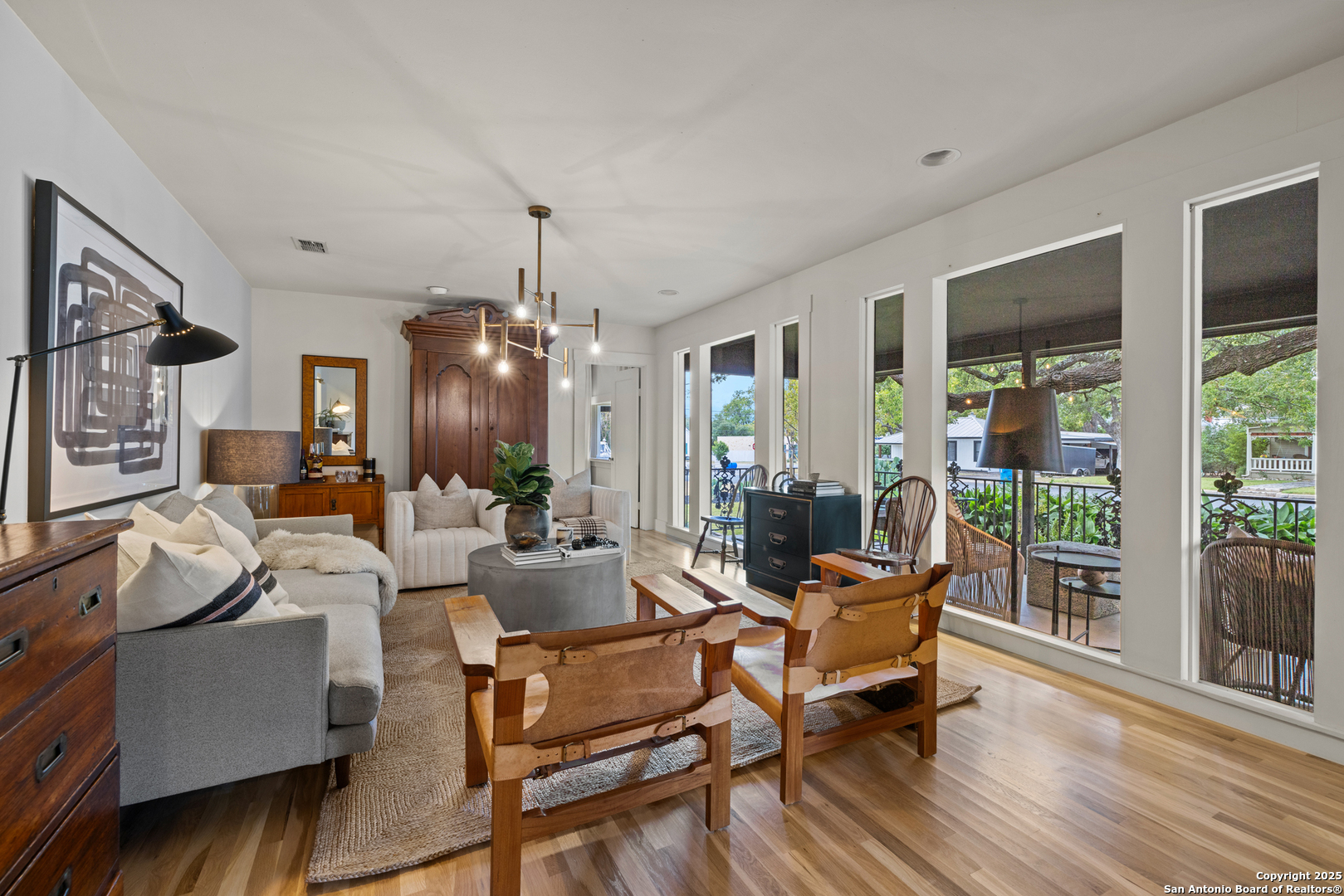 103 N. Cherry Fredericksburg TX 78624