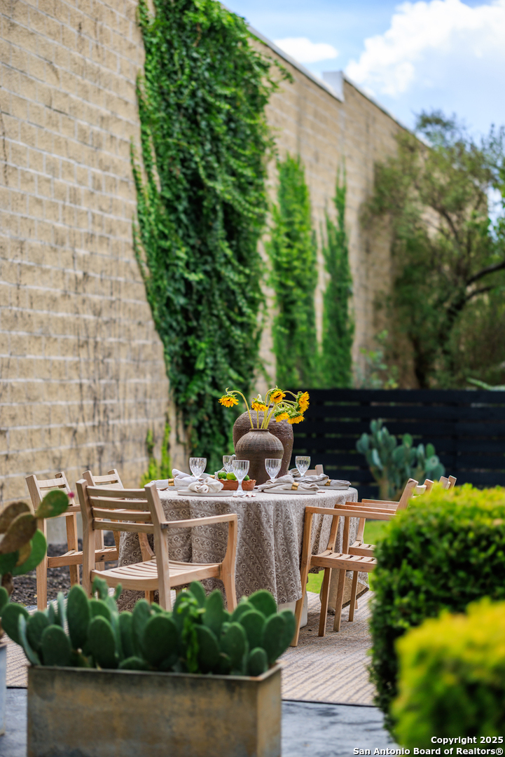 103 N. Cherry Fredericksburg TX 78624