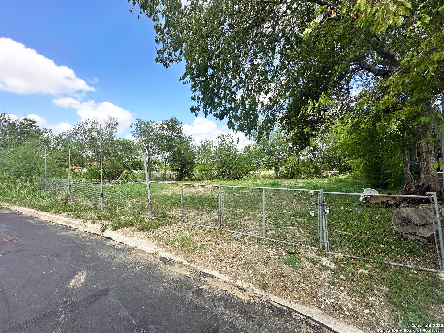 751 Yucca San Antonio TX 78220