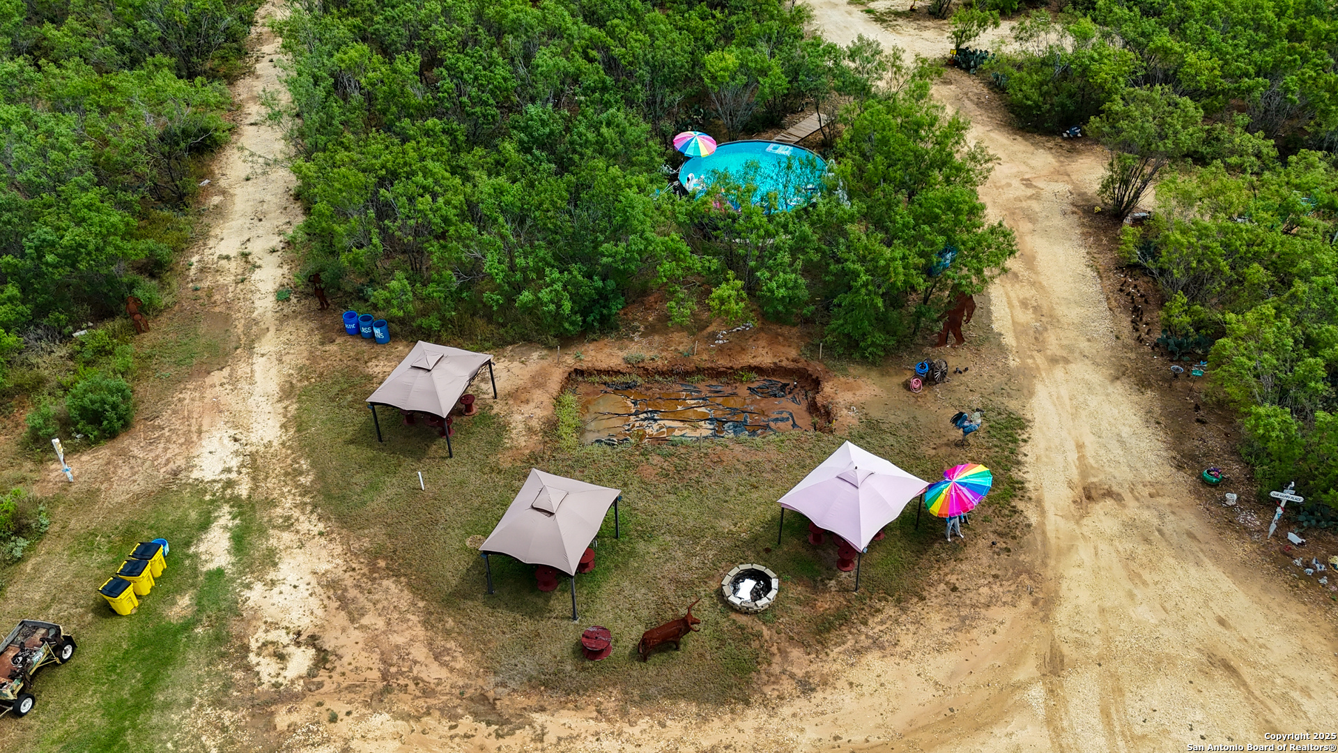 15725 Interstate 35 Moore TX 78057