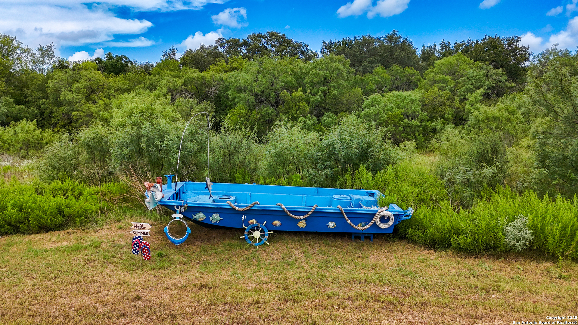 15725 Interstate 35 Moore TX 78057