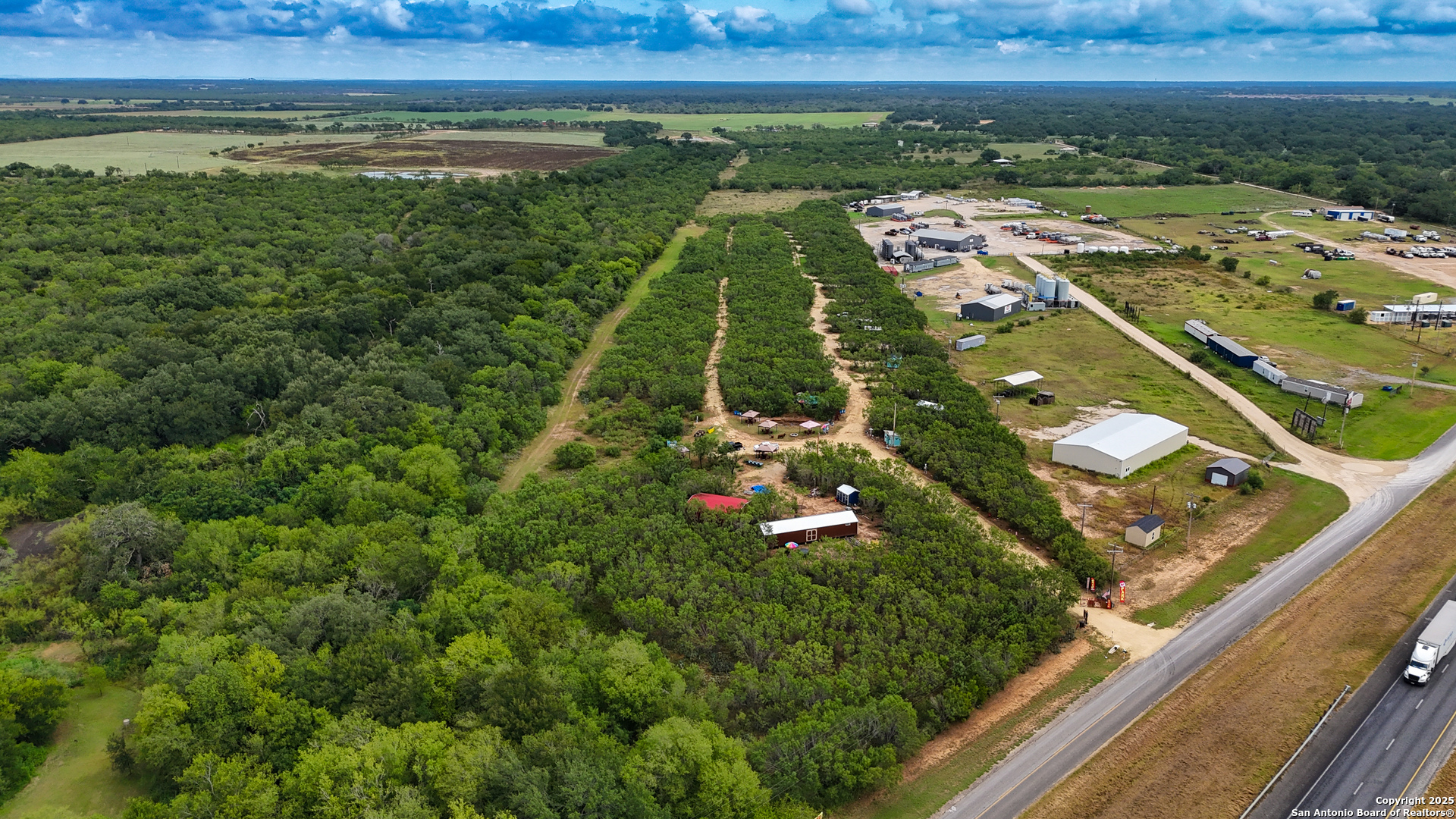 15725 Interstate 35 Moore TX 78057