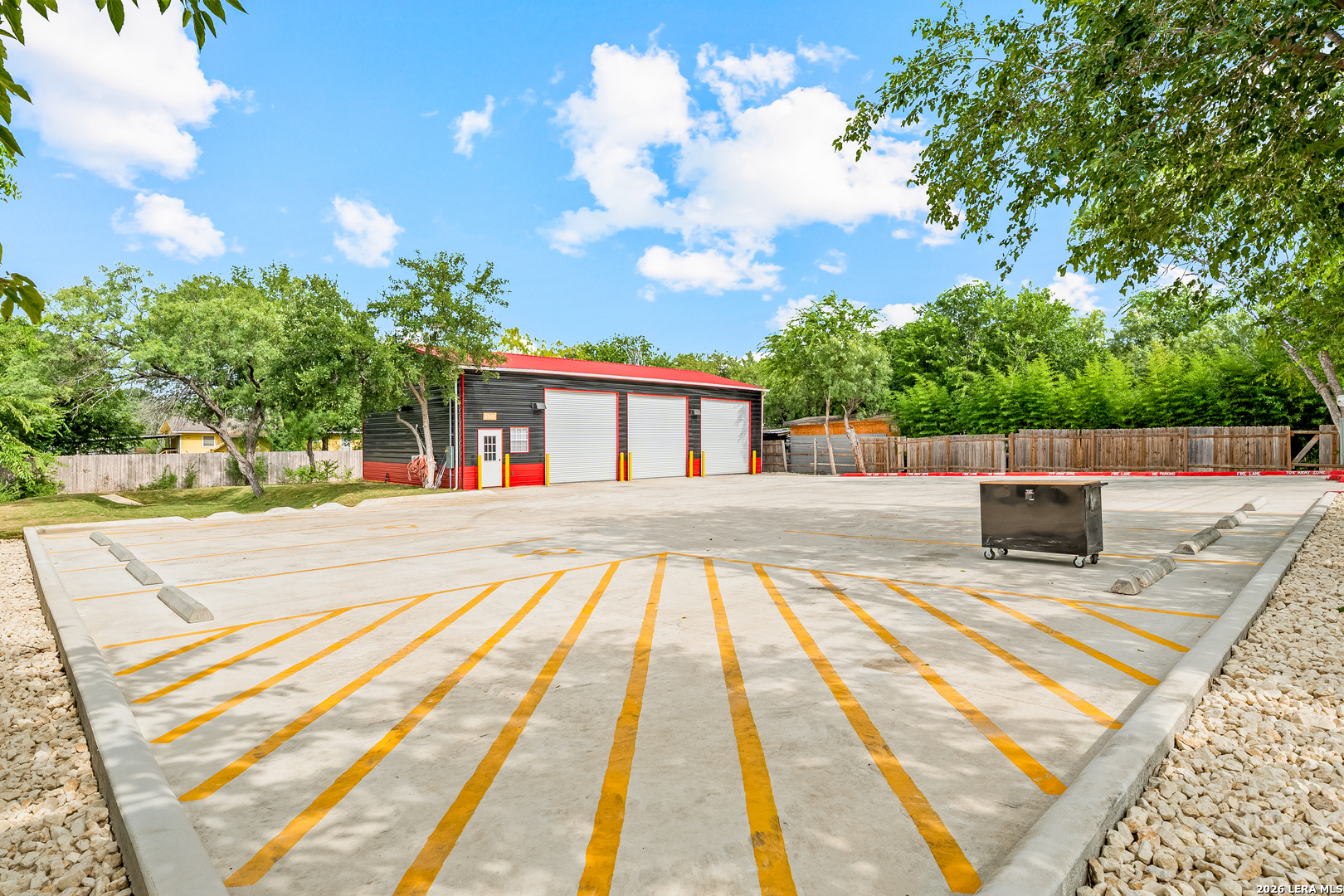 6901 Wt Montgomery San Antonio TX 78252
