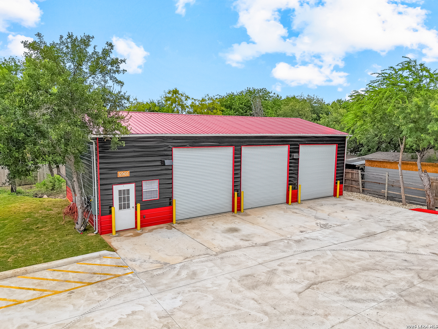 6901 Wt Montgomery San Antonio TX 78252
