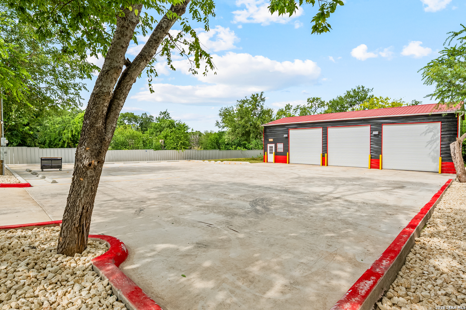 6901 Wt Montgomery San Antonio TX 78252