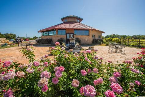 10207 E Us Highway 290 Fredericksburg TX 78624