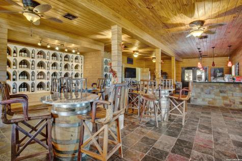 10207 E Us Highway 290 Fredericksburg TX 78624