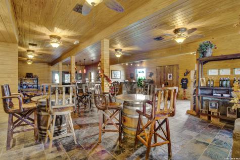 10207 E Us Highway 290 Fredericksburg TX 78624