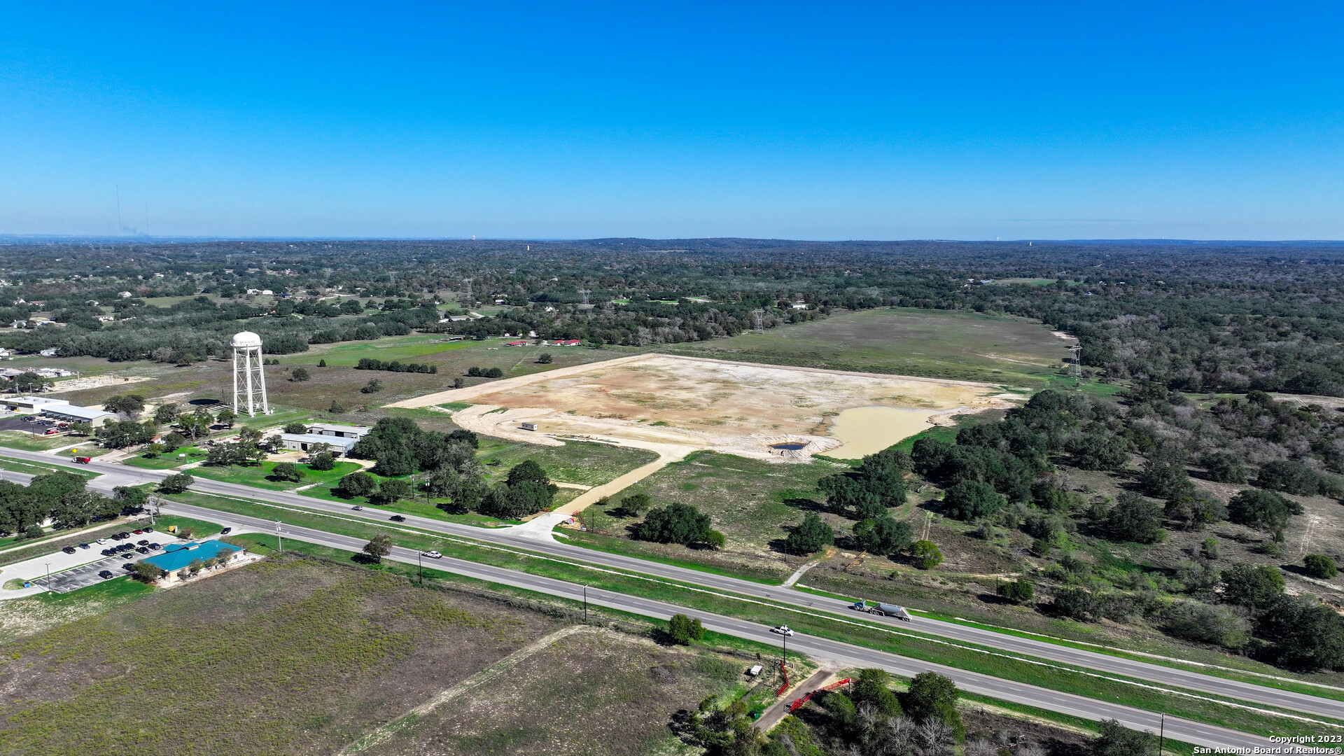 6506 Us Highway 181 N Floresville TX 78114