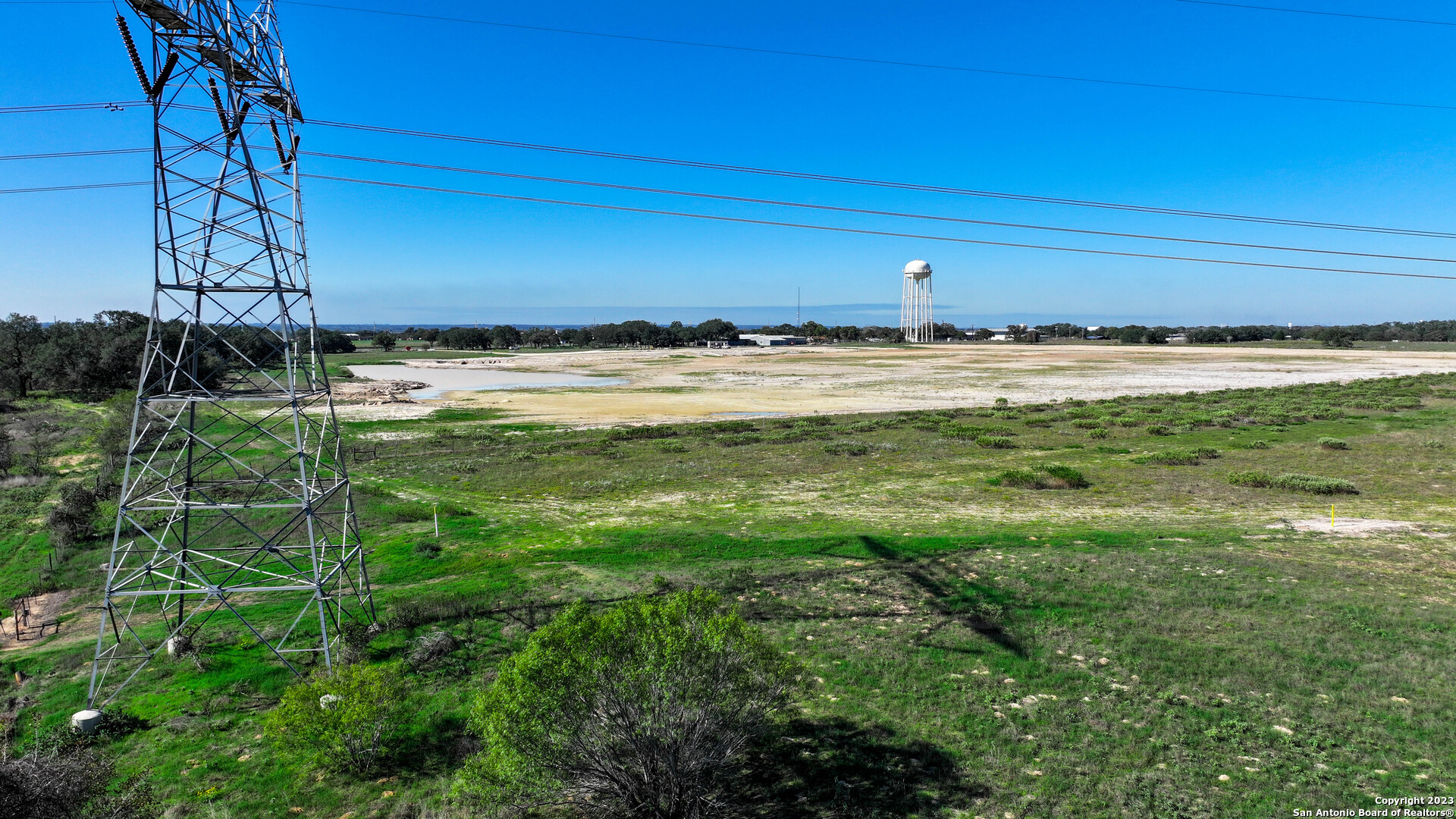 6506 Us Highway 181 N Floresville TX 78114