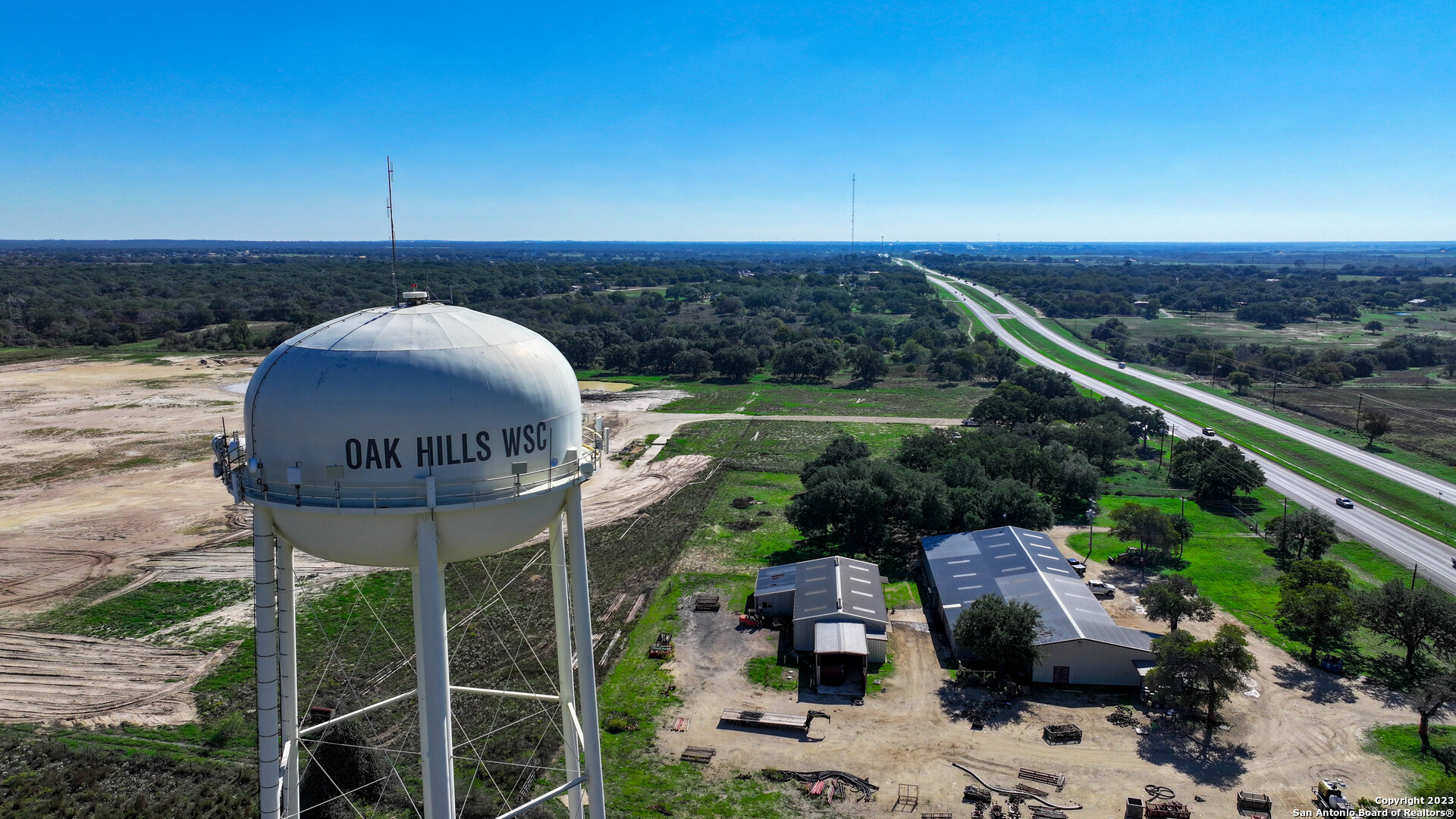 6506 Us Highway 181 N Floresville TX 78114