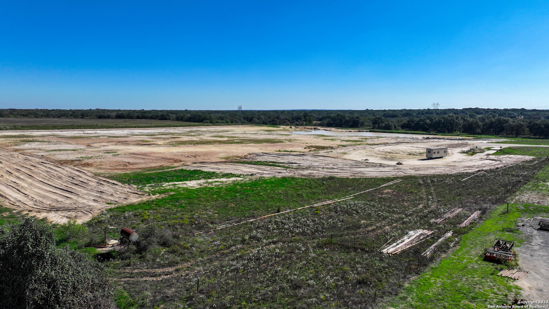 6506 Us Highway 181 N Floresville TX 78114