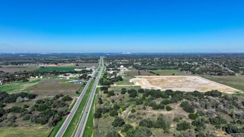 6506 Us Highway 181 N Floresville TX 78114
