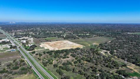 6506 Us Highway 181 N Floresville TX 78114
