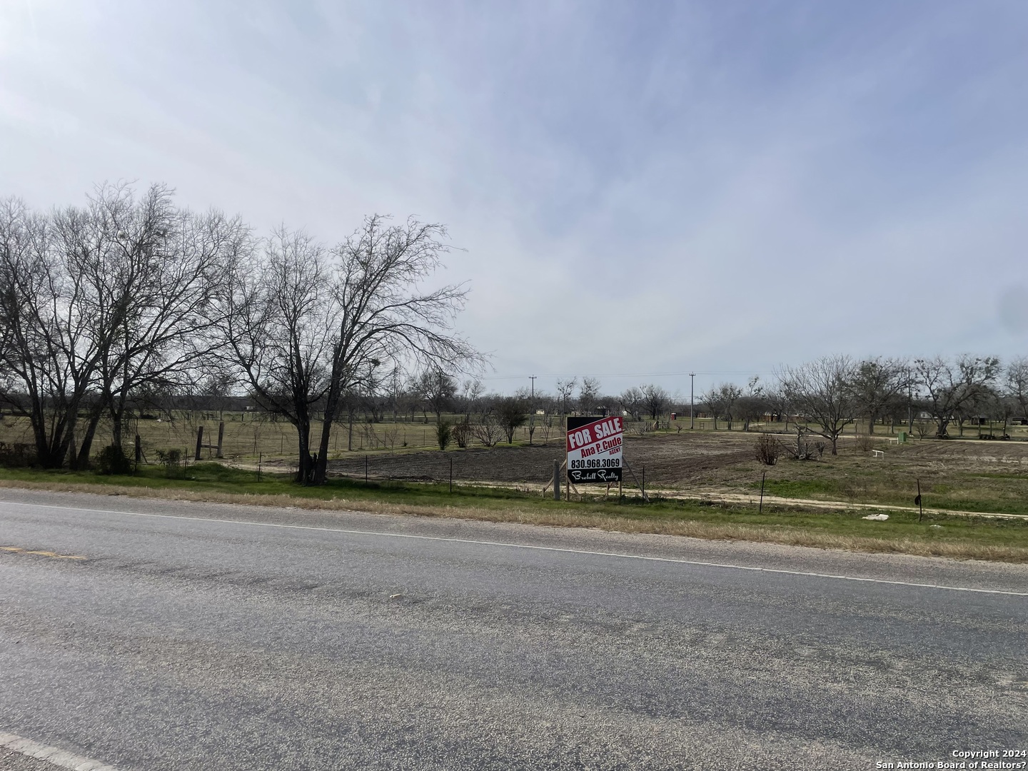 8650 S Loop 1604 E Elmendorf TX 78112