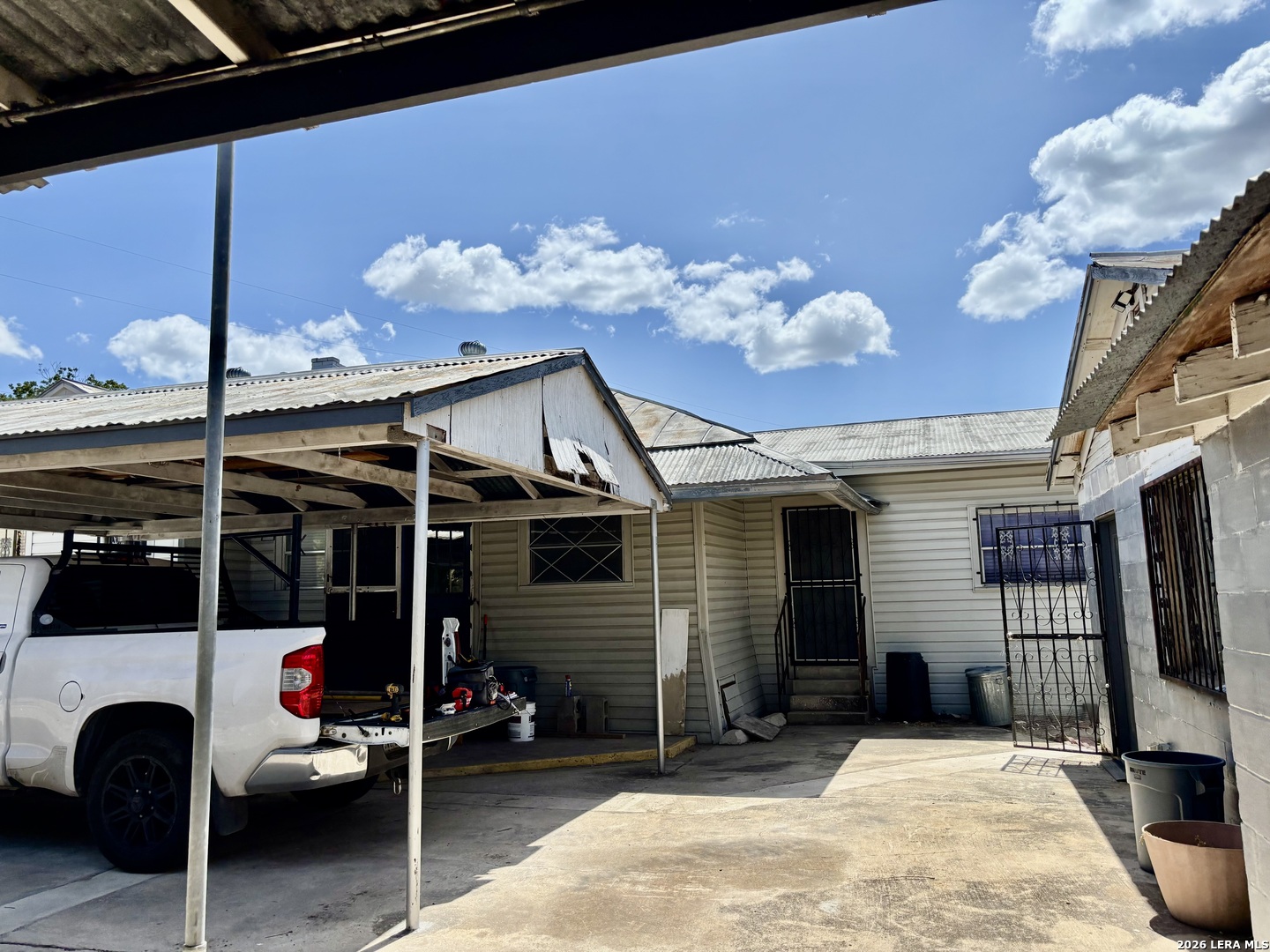 351 E Southcross San Antonio TX 78214