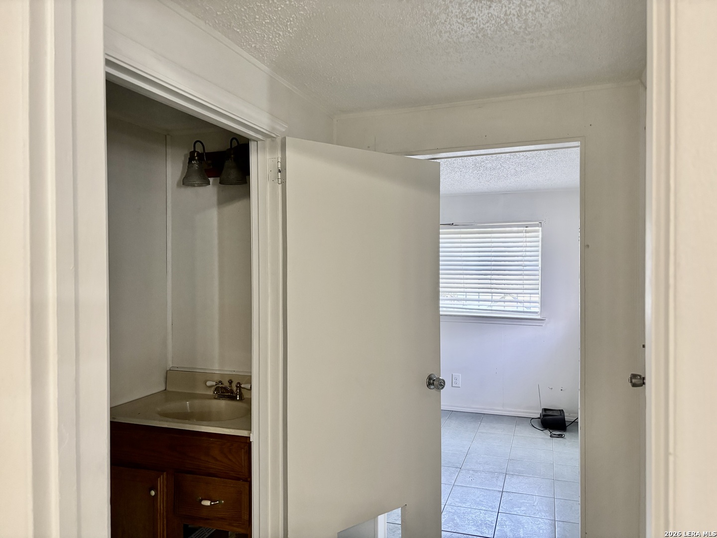 351 E Southcross San Antonio TX 78214