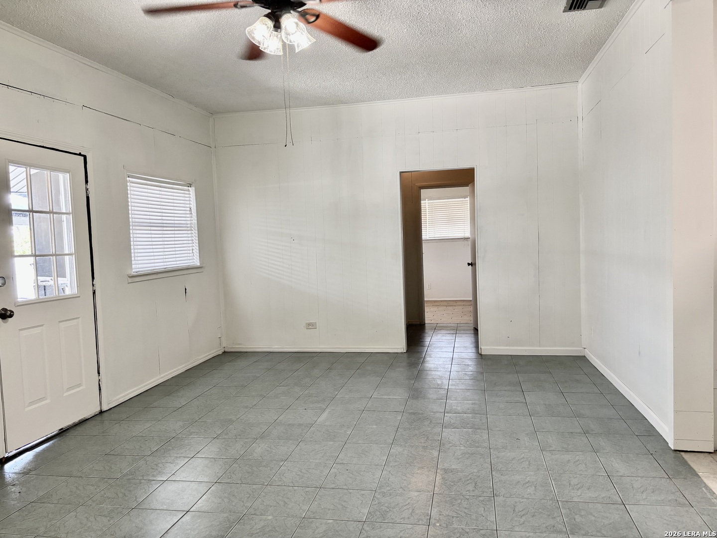 351 E Southcross San Antonio TX 78214
