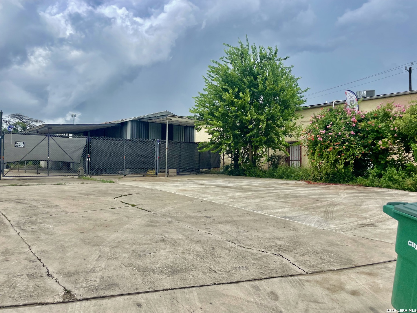 351 E Southcross San Antonio TX 78214
