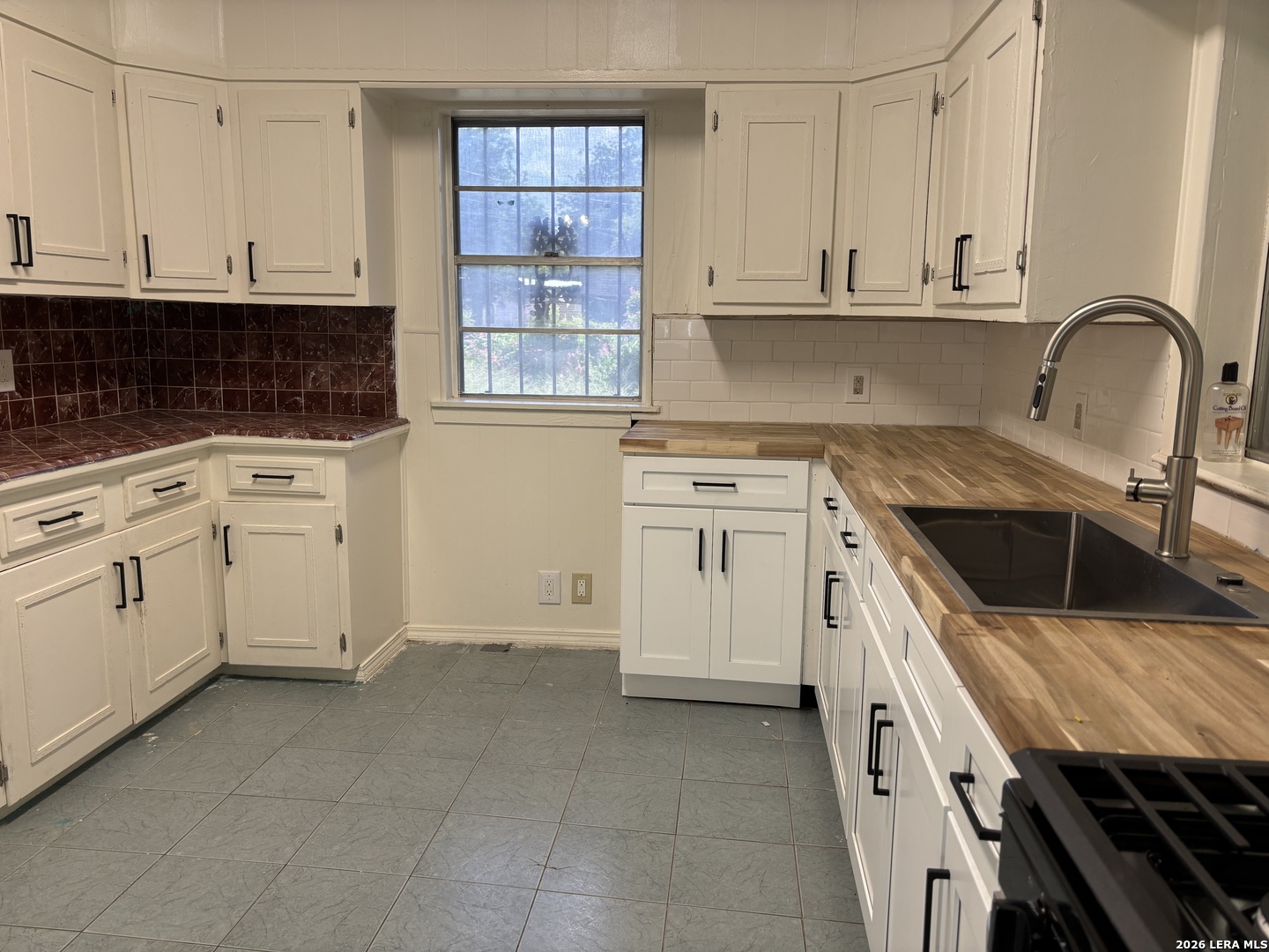 351 E Southcross San Antonio TX 78214