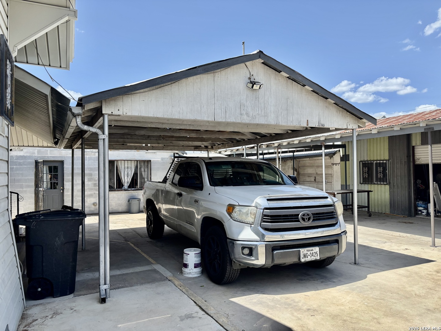 351 E Southcross San Antonio TX 78214
