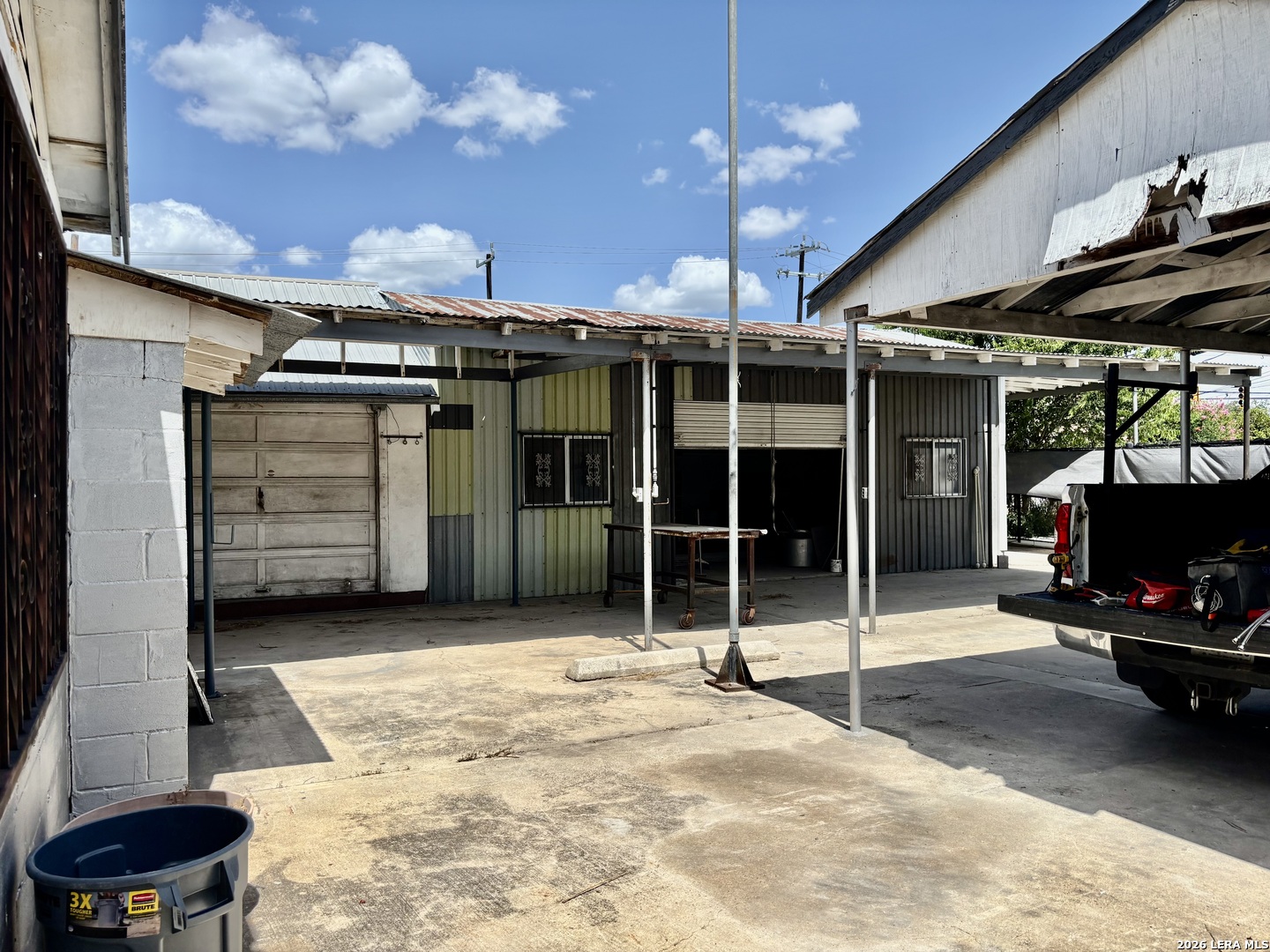 351 E Southcross San Antonio TX 78214