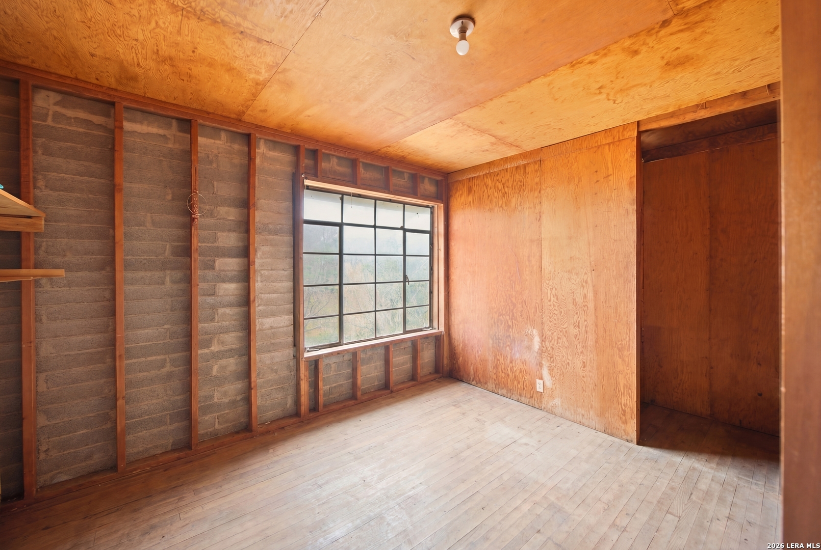 4988 S Loop 1604 E Elmendorf TX 78112