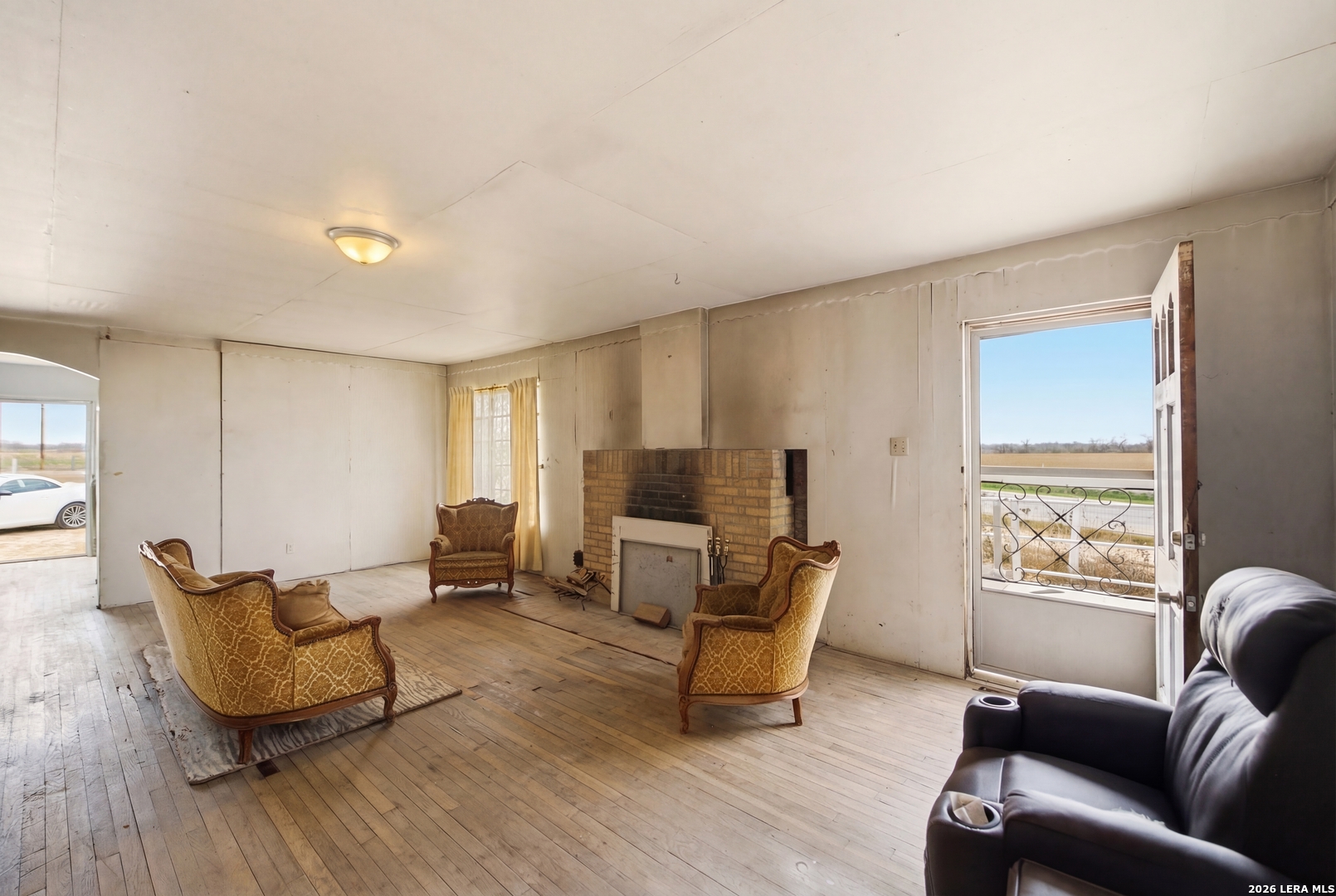 4988 S Loop 1604 E Elmendorf TX 78112