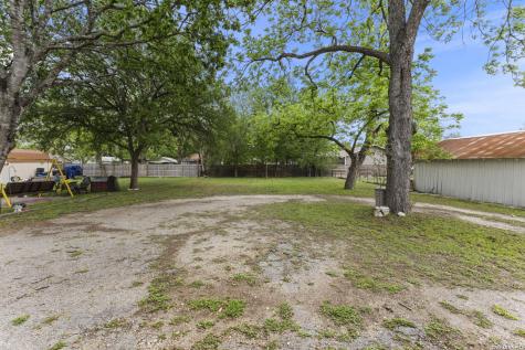 1375 W San Antonio Street New Braunfels TX 78130
