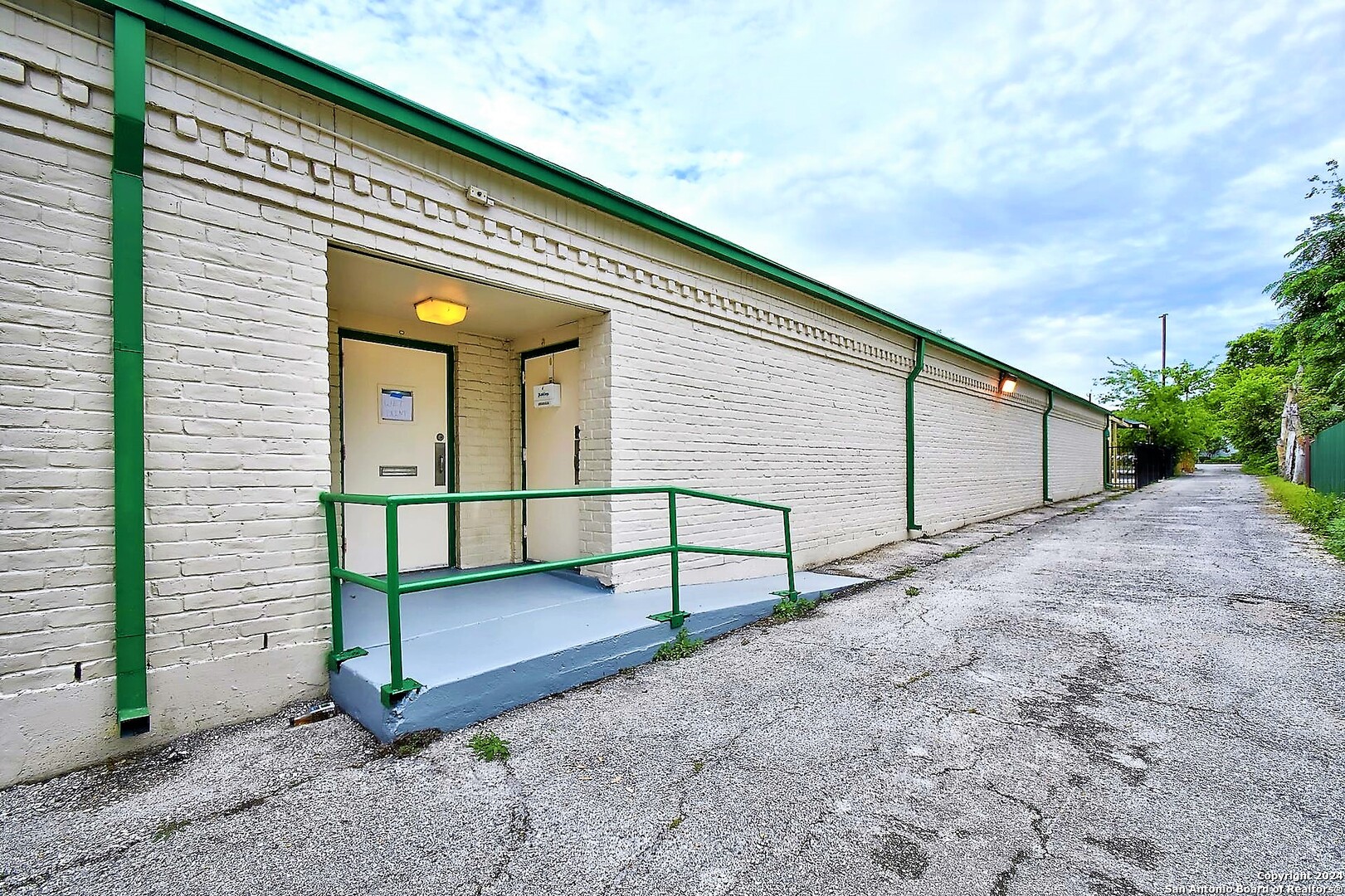 120 N Mesquite Street San Antonio TX 78202