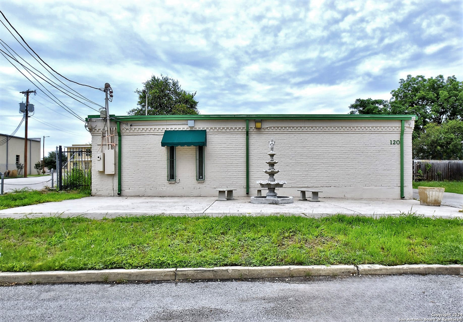 120 N Mesquite Street San Antonio TX 78202