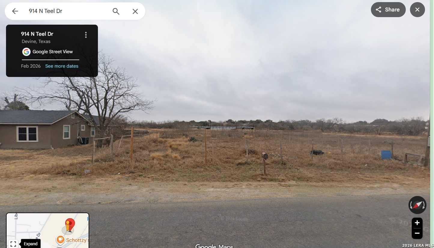914 N Teel Devine TX 78016