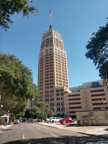 425 -427 S Street Marys San Antonio TX 78205