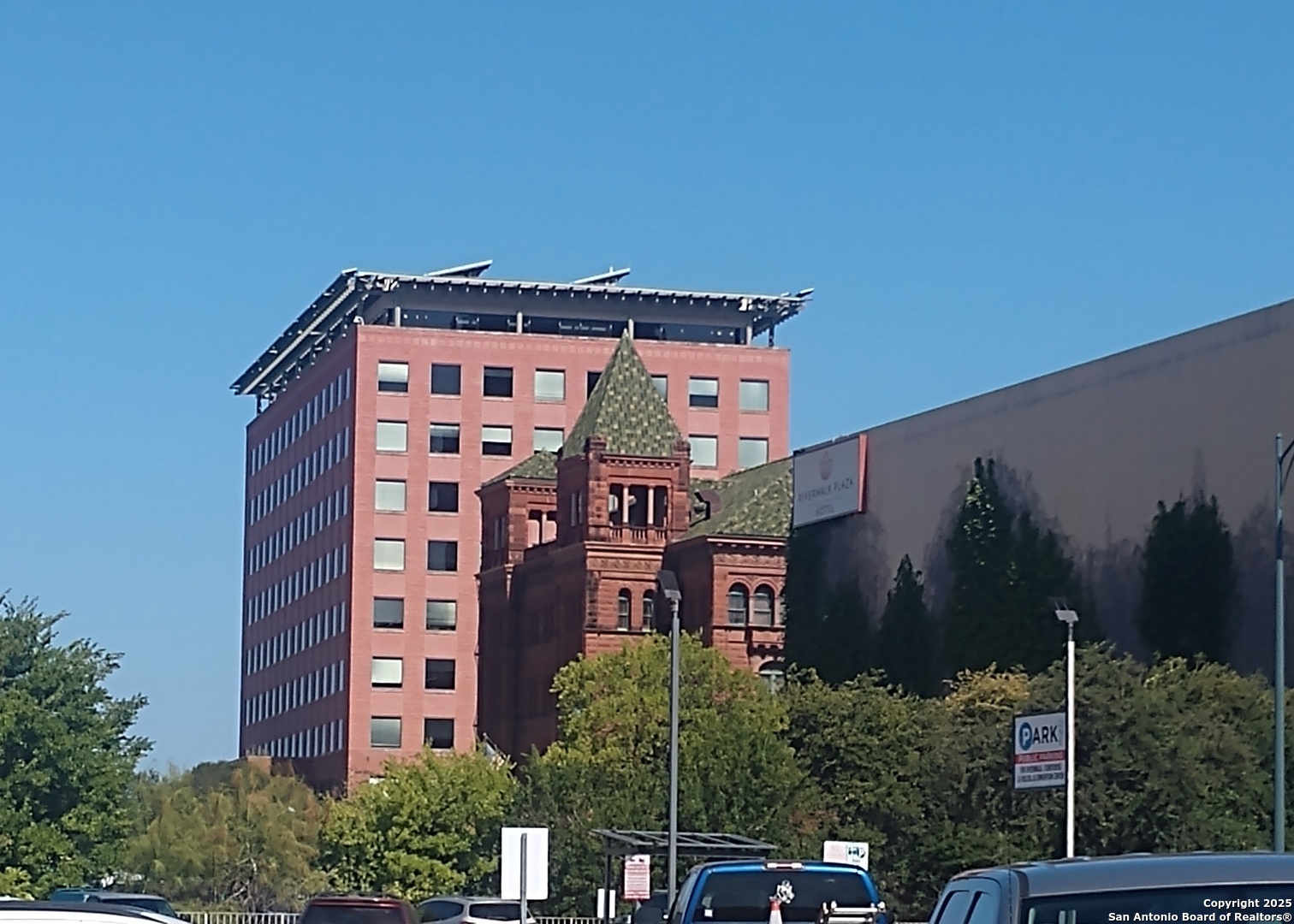 425 -427 S Street Marys San Antonio TX 78205