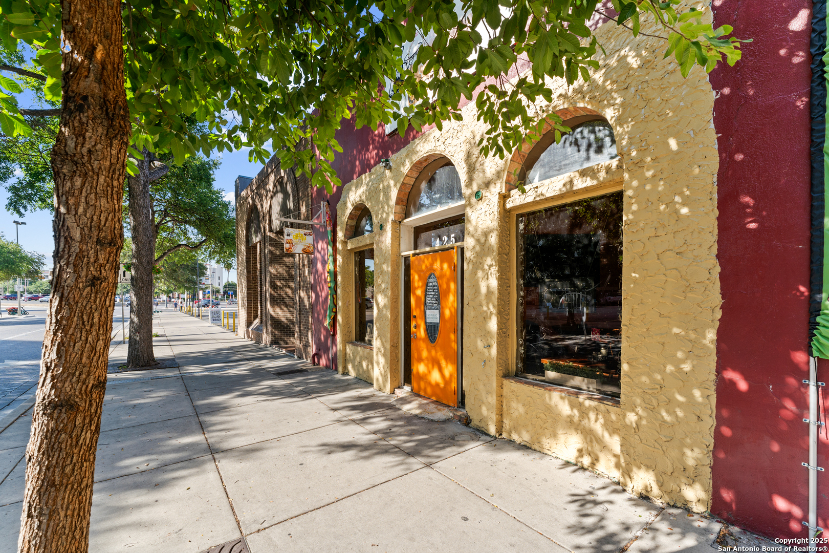 425 -427 S Street Marys San Antonio TX 78205