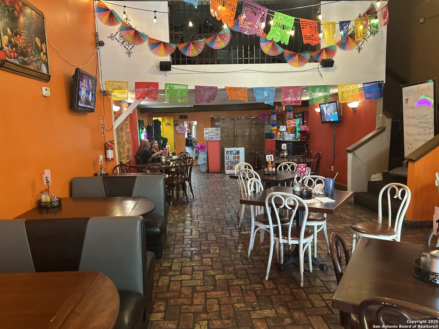 425 -427 S Street Marys San Antonio TX 78205