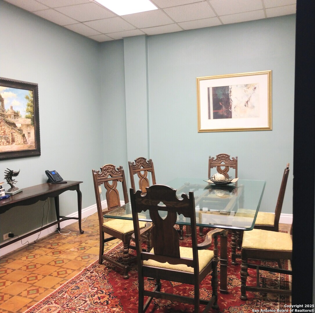 425 -427 S Street Marys San Antonio TX 78205