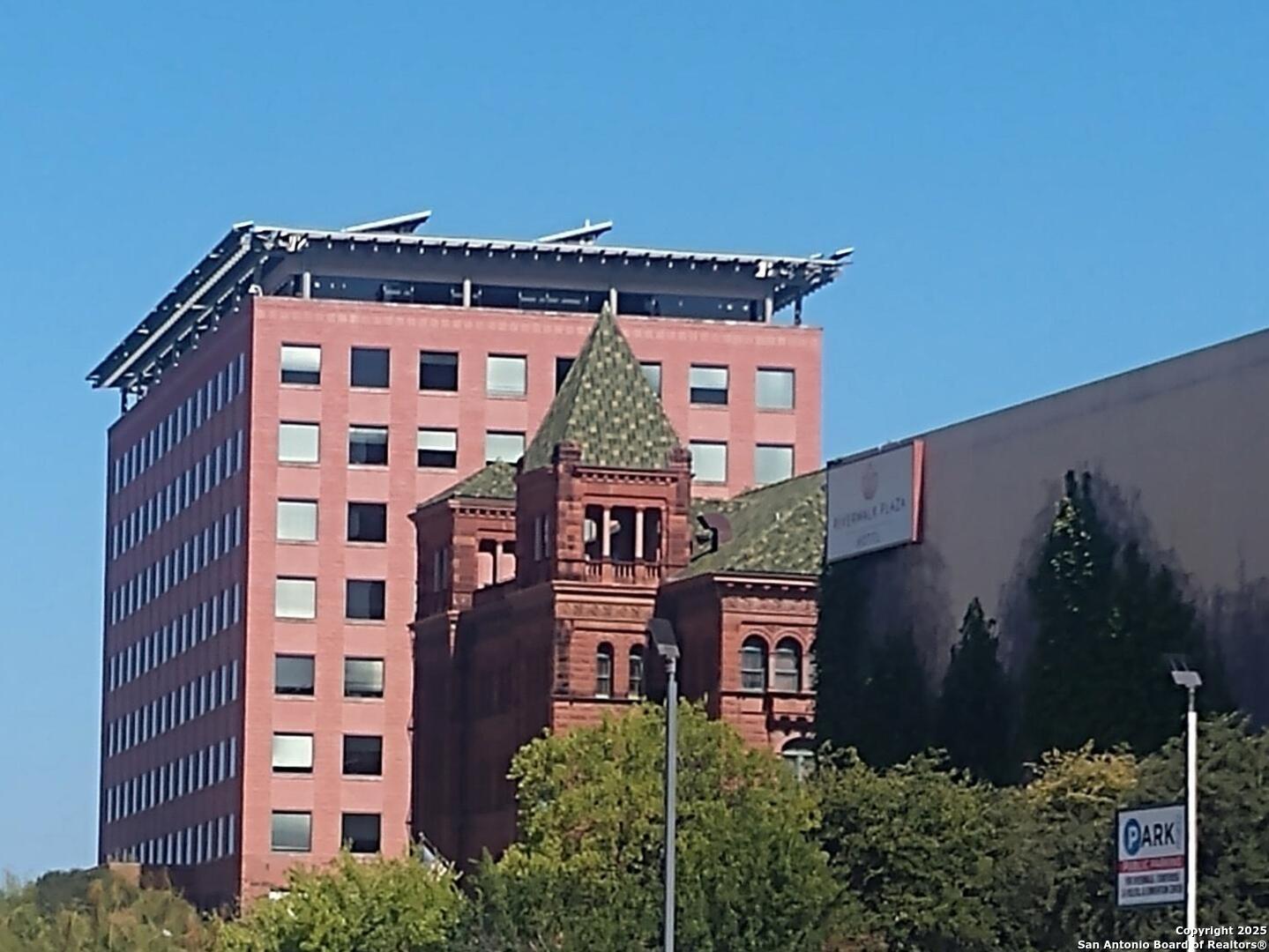 425 -427 S Street Marys San Antonio TX 78205