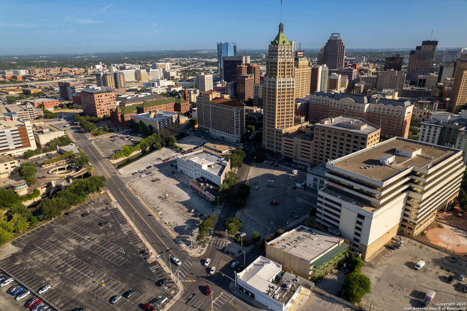 425 -427 S Street Marys San Antonio TX 78205