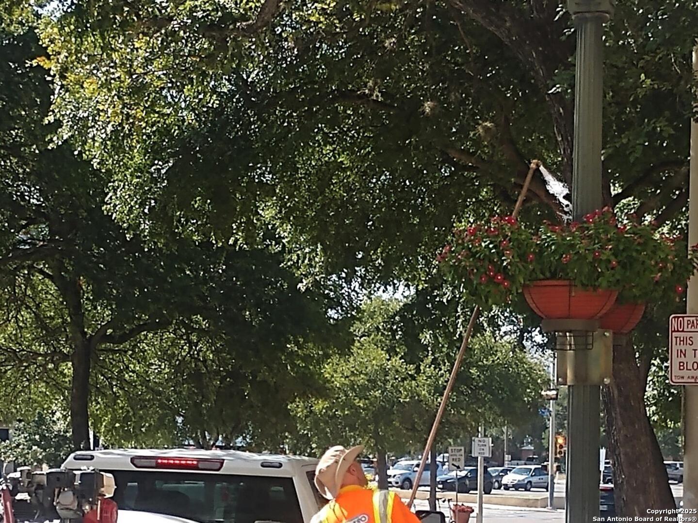 425 -427 S Street Marys San Antonio TX 78205