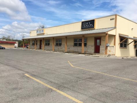 822 N Walnut Avenue New Braunfels TX 78130
