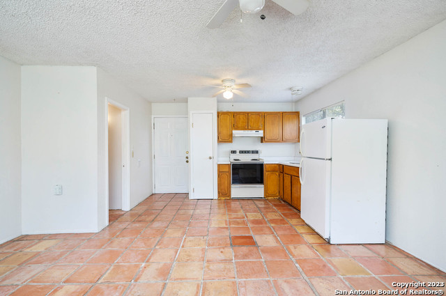 932 Toepperwein Road Converse TX 78109