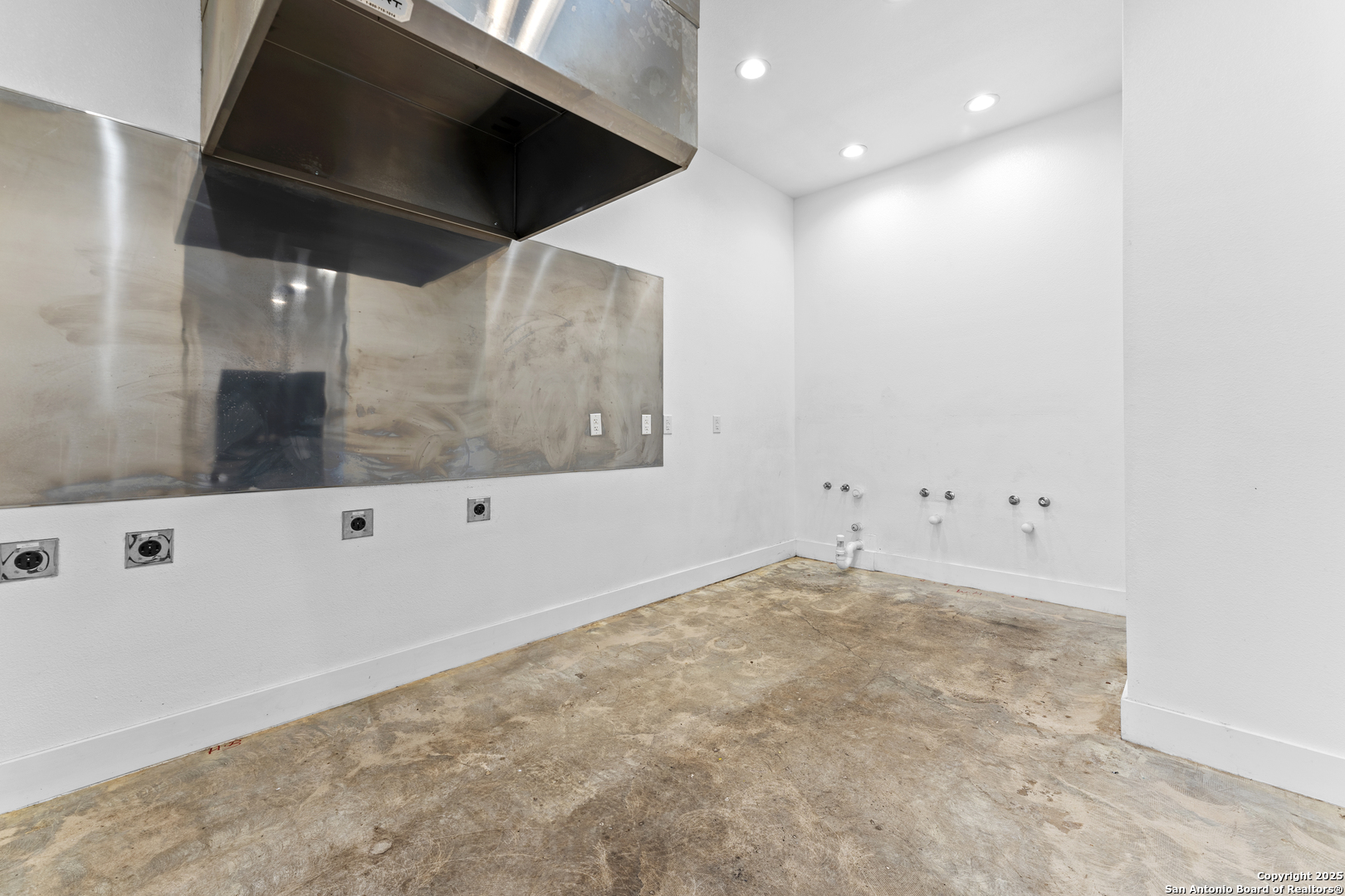 1301 Hospital Boulevard Floresville TX 78114