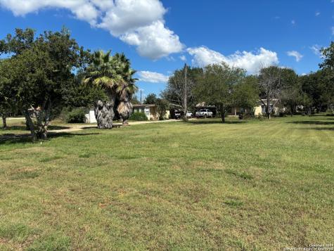 1841 Us Highway 90 Castroville TX 78009
