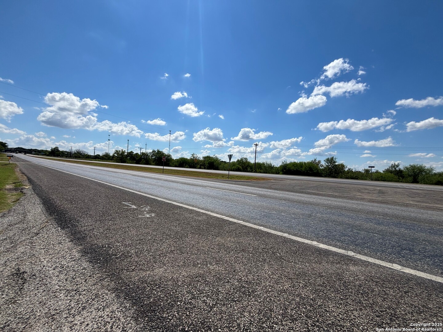 1841 Us Highway 90 Castroville TX 78009