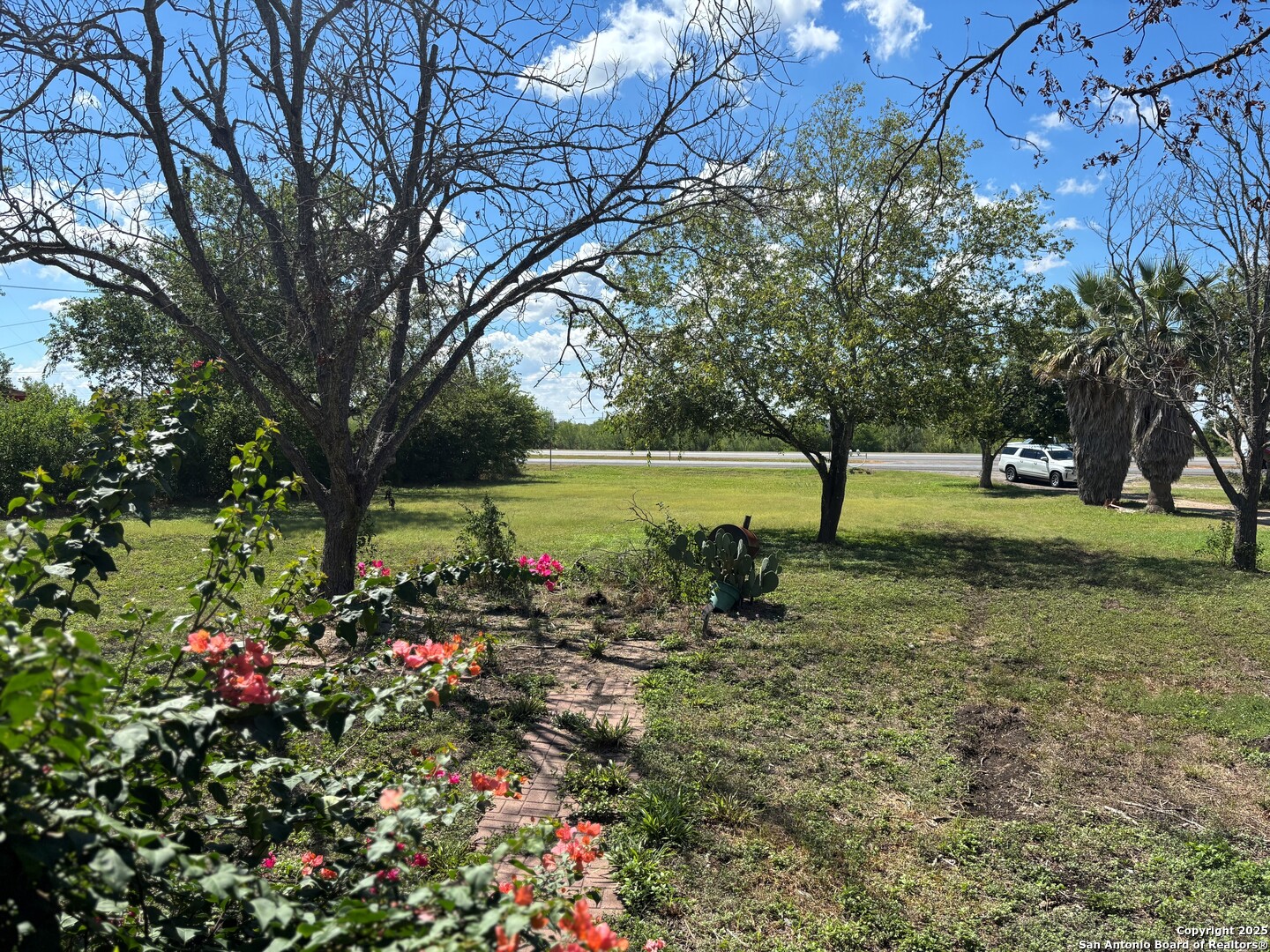 1841 Us Highway 90 Castroville TX 78009