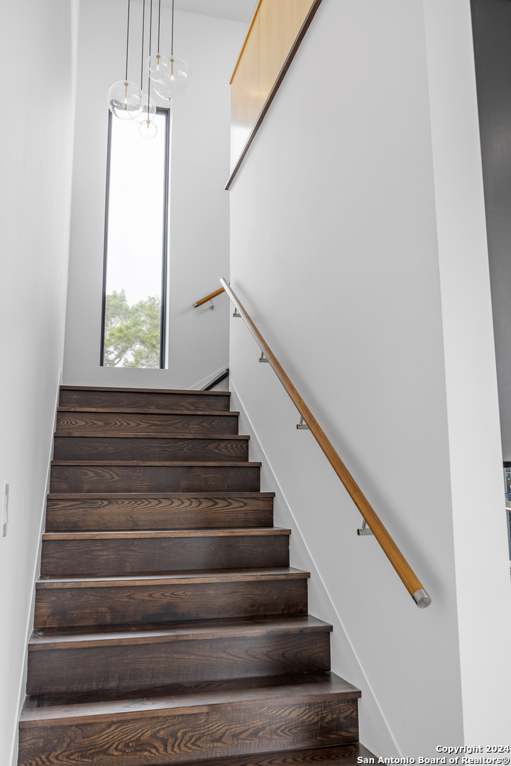 5081 Texas 173 Center Point TX 78010