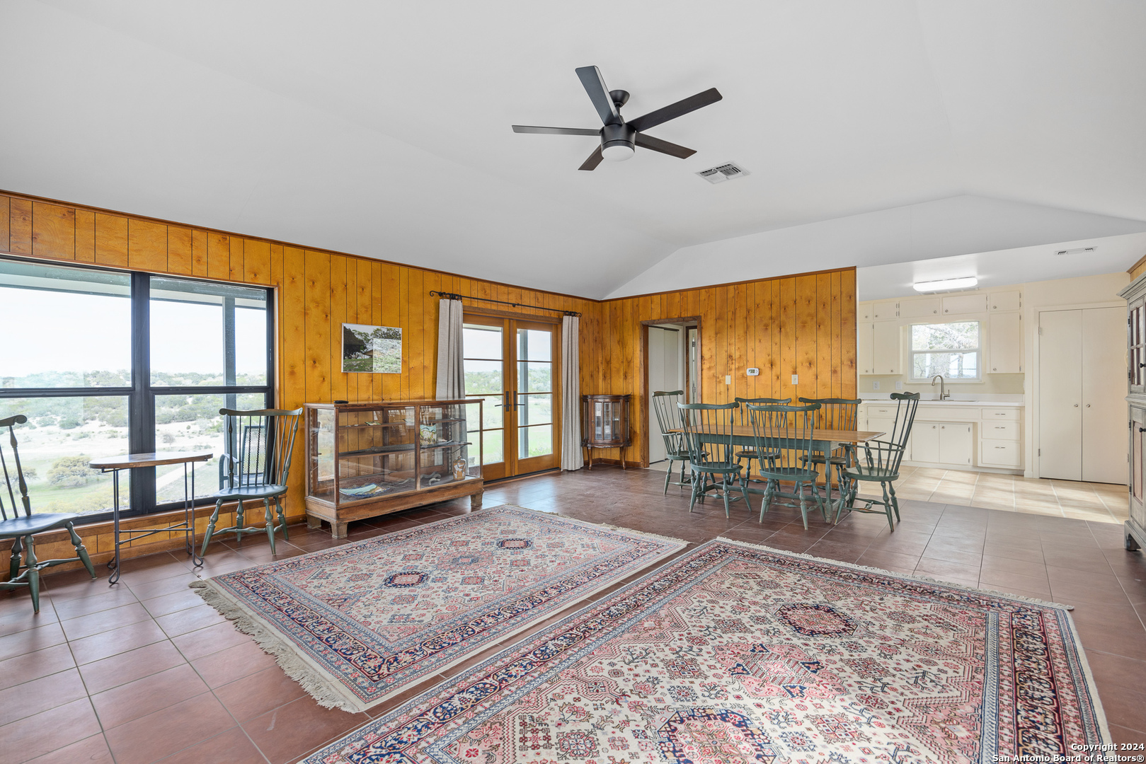 5081 Texas 173 Center Point TX 78010