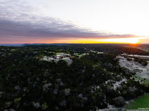 5081 Texas 173 Center Point TX 78010