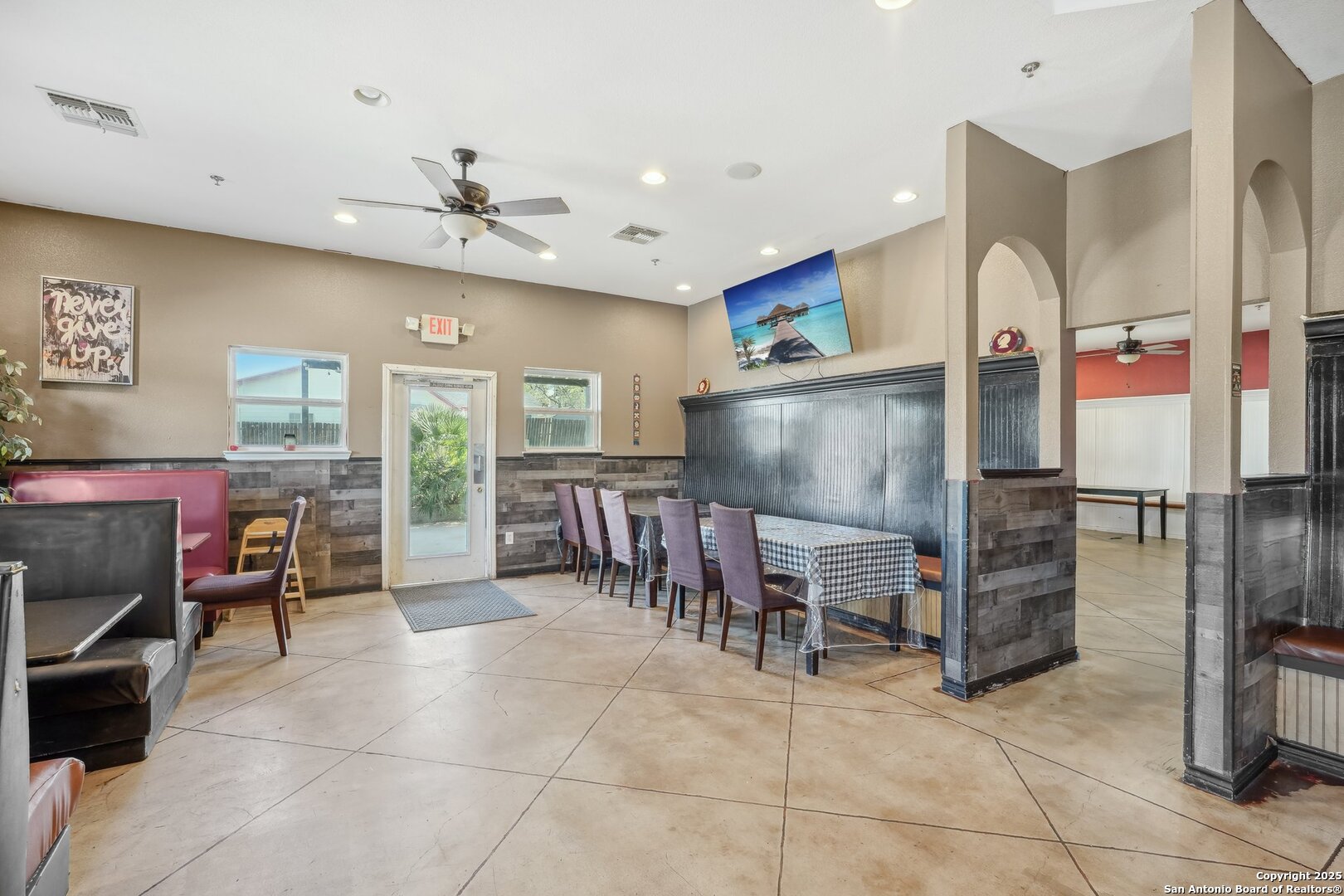 7600 Eckhert Leon Valley TX 78240